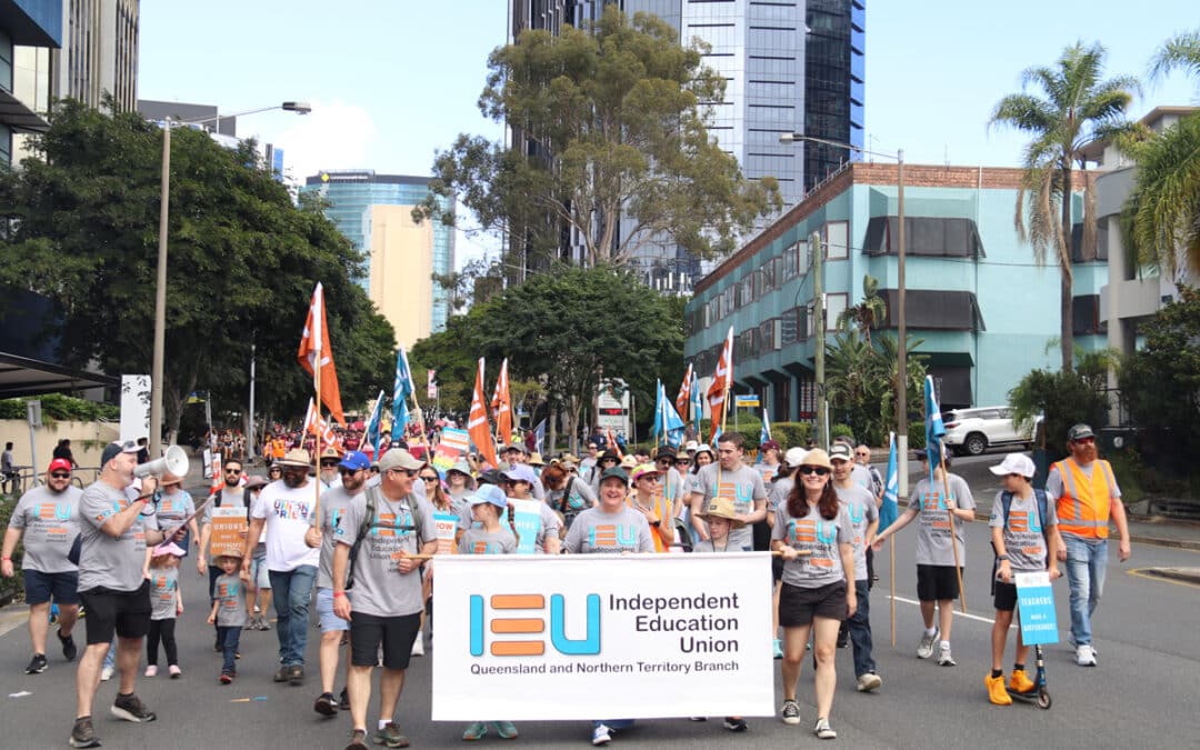 Members gather in numbers to celebrate union